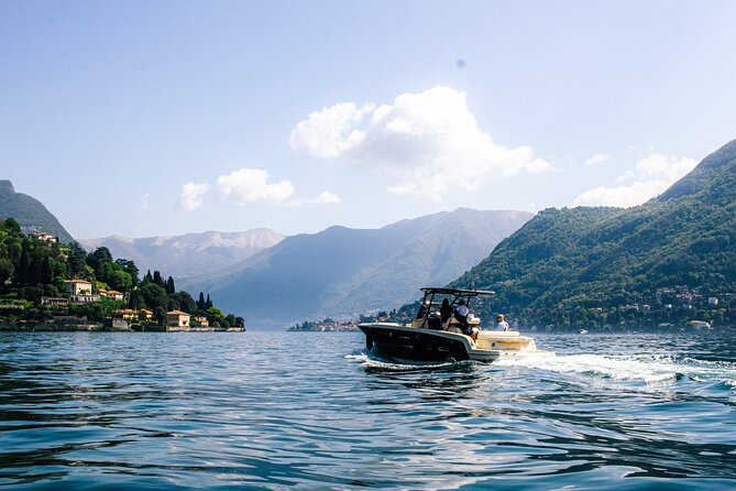 1H Private Cruise Lake Como Tender Yacht Invictus 6 pax - The One-Hour Route: Como to Cernobbio, Moltrasio, Torno, and Back
