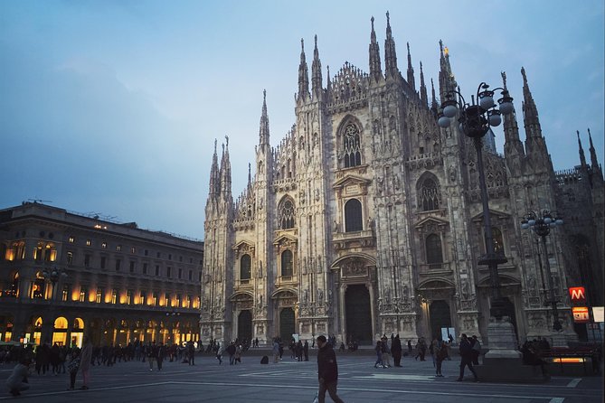 2-hours Duomo of Milan guided experience with entrance tickets - Small group energy: you get more than a script