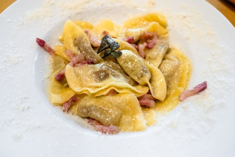 Bergamo: 3.5-Hour Traditional Food Tour - Starting at Piazza Mercato Delle Scarpe: Where the Tour Gets Real