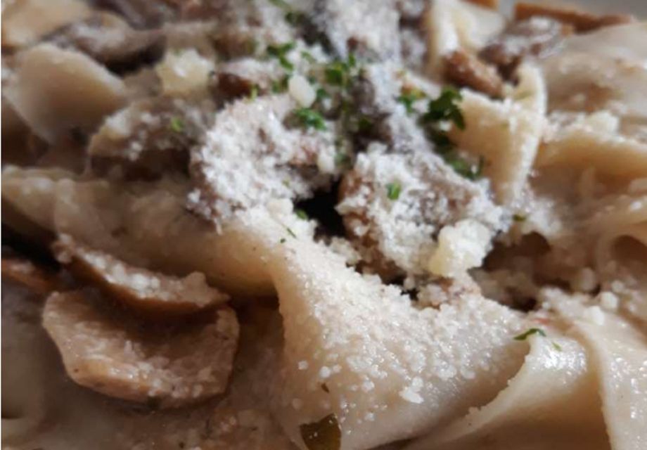 Bergamo: 3.5-Hour Traditional Food Tour - Drinks Add-Ons and Portion Expectations: Know What Can Vary