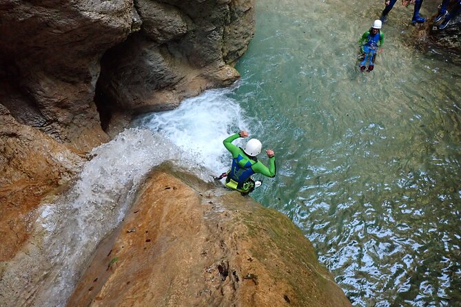 Canyoning "Summerrain" - fullday Canyoning Tour also for beginner - Canyoning Summerrain in Tremosine: why this Lake Garda route is a good fit