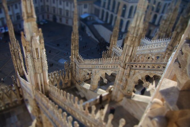 Cathedral & Skyline: Duomo di Milano Tour with Rooftop Access - Rooftop Timing and Comfort Tips That Actually Matter