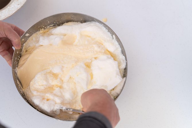 Cesarine: Small group Pasta and Tiramisu class in Varenna - The 3-hour flow: aperitivo, cooking, and eating what you made