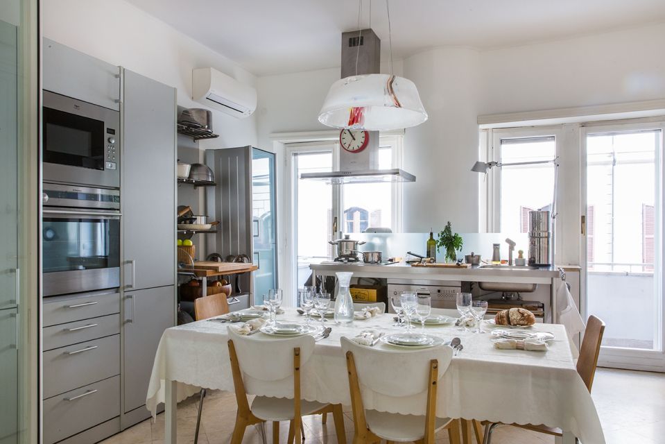 Como: Dining Experience at a Local Home - Timing and the Real Flow of the Evening