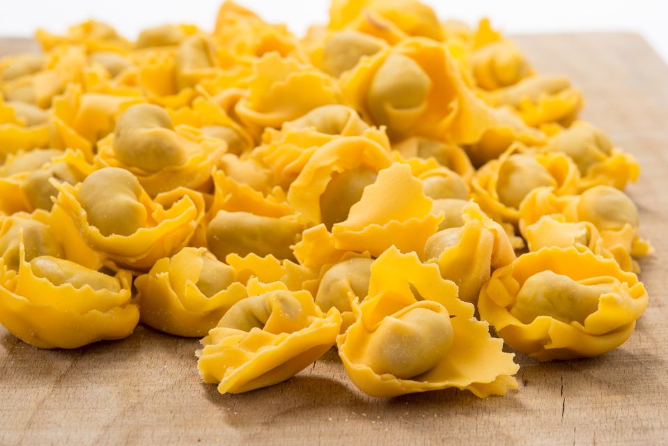 Como: Pasta and Tiramisu Class at a Local's Home - Hosts You’ll Feel Like You’ve Known: Vincenzo, Stephania, and More