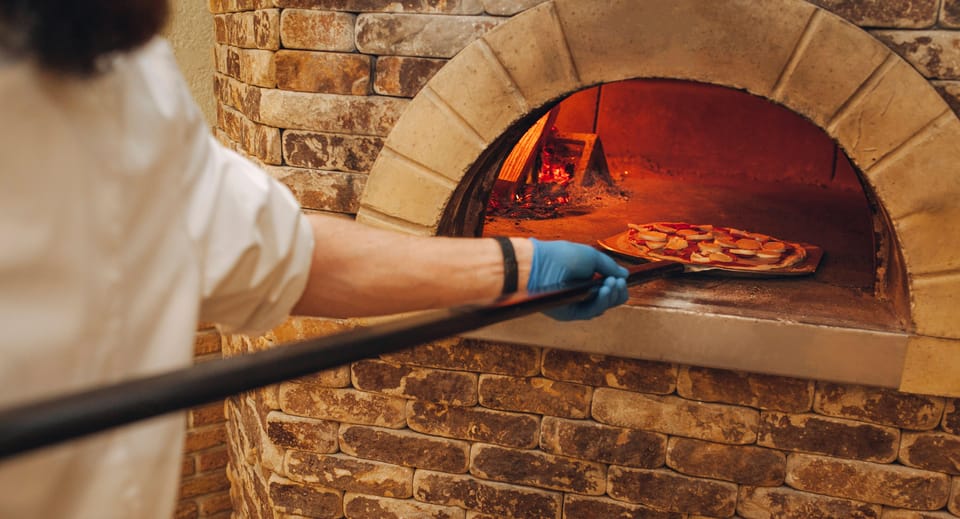 Como: Premium Pizza-Making Class at a Pizzeria - Your Margherita, then toppings your way