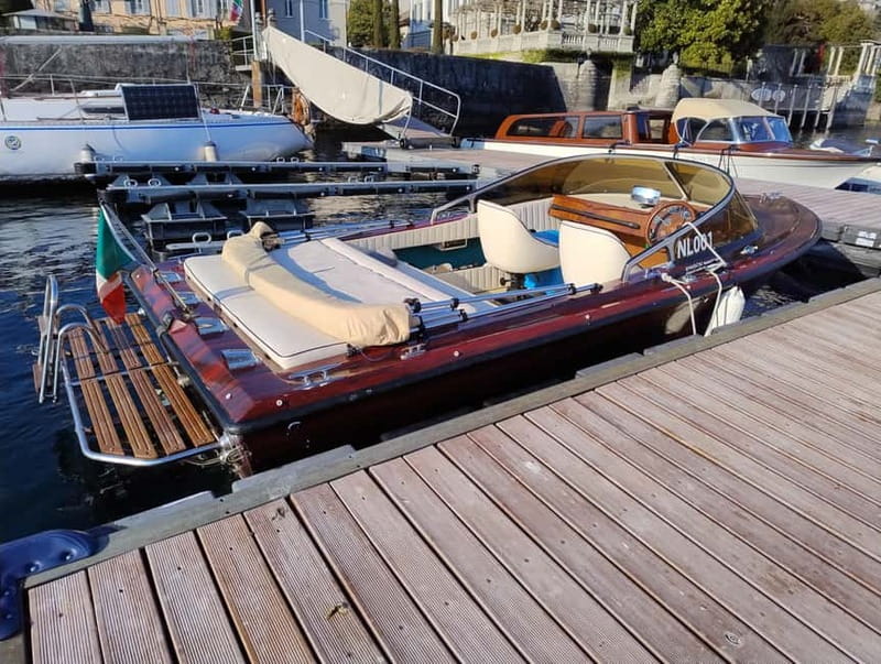 Como: Wooden Boat Private Tour with Winter Cover and Skipper - Why a covered wooden speedboat on Lake Como feels different