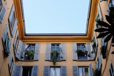 Delicious! Milan's Favorite Food Tour - San Simpliciano and the Carroccio church moment