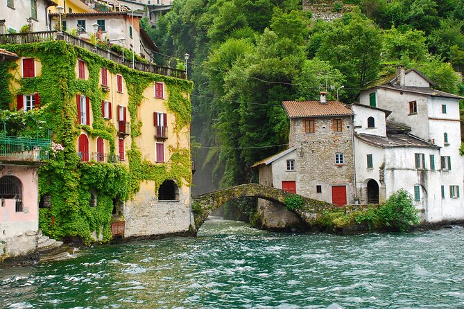 Exclusive Private Guided Boat Tour on Lake Como 1H - 4H - Between Balbiano and Balbianello: film sets and the villa you’ll want to revisit