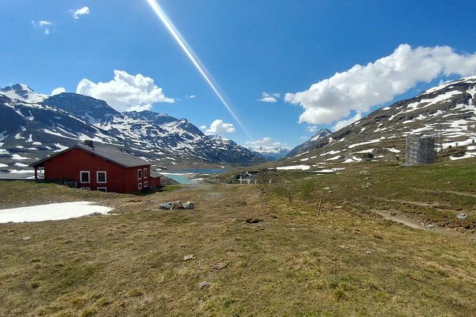 From Lake Como or Milan: Bernina Red Train Tour - Lake St. Moritz and Lake Silvaplana: two lake stops, two different moods