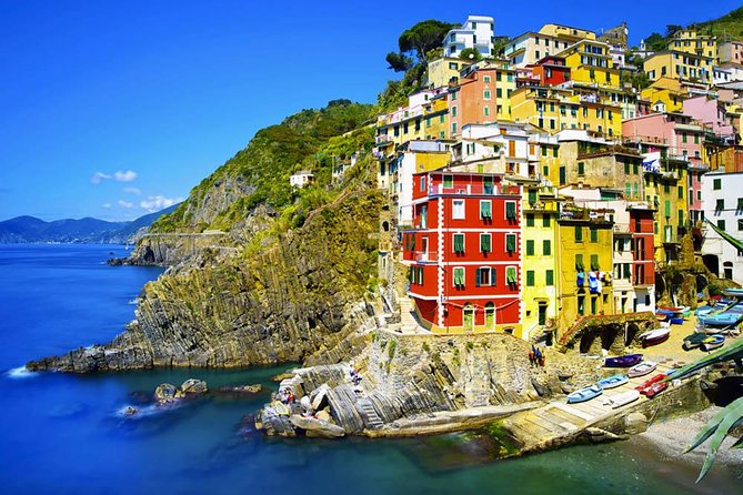 From Milan: Cinque Terre Guided Full-Day Trip With Cruise - Manarola: the 1-hour taste of vineyards, harbors, and viewpoint energy