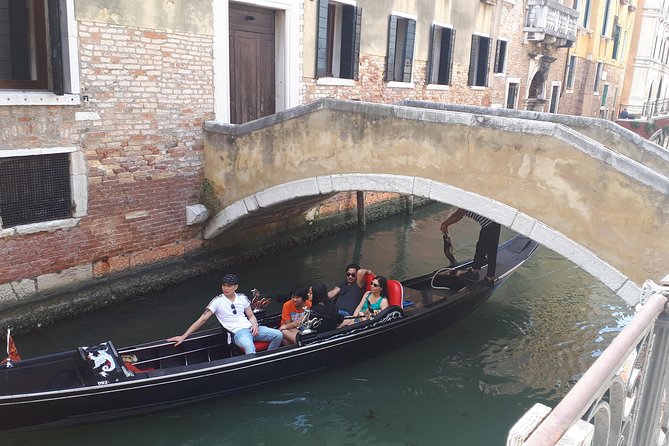 From Milan: Venice Full-Day Guided Tour With Boat Ride - Price and value: what $204.46 gets you, and what costs extra