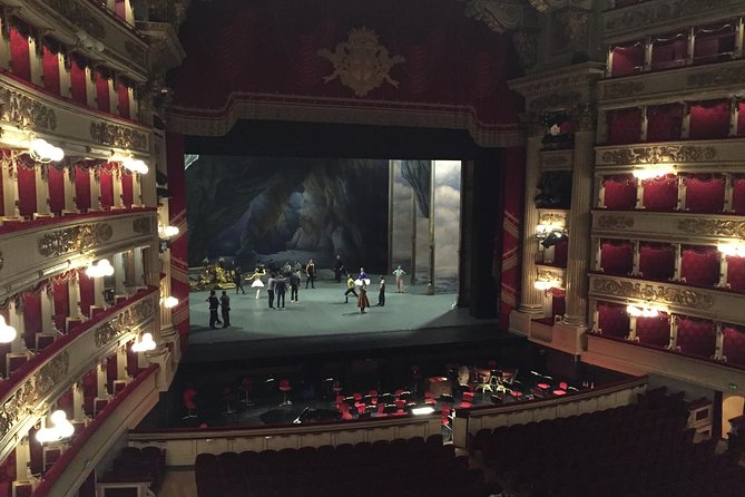 La Scala Theatre and Museum guided experience - Upgrading to a private tour: when it’s worth it