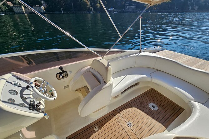Lake Como Shared Boat Tour and Aperitif with Prosecco - Best Time to Book (and What to Pack for Cold Water)