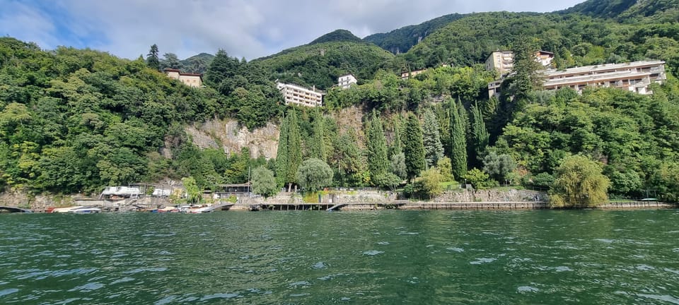 Lake Como: Shared Boat Tour with Prosecco Aperitif - Cernobbio to Tempio Voltiano: a change in mood as you move along the shore