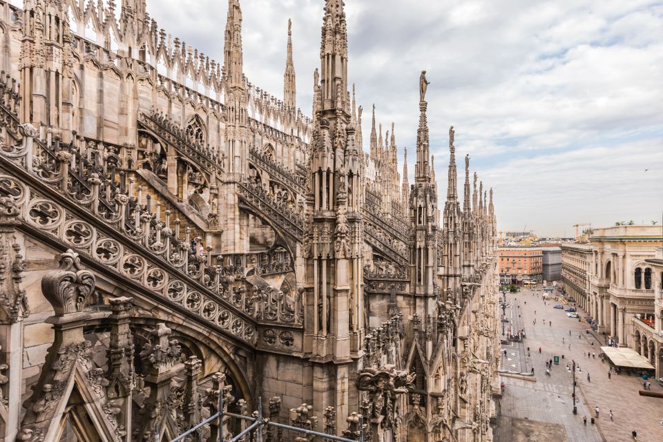Milan Duomo and Rooftop 2-Hour Guided Tour - Skip-the-line value: what you’re really paying for