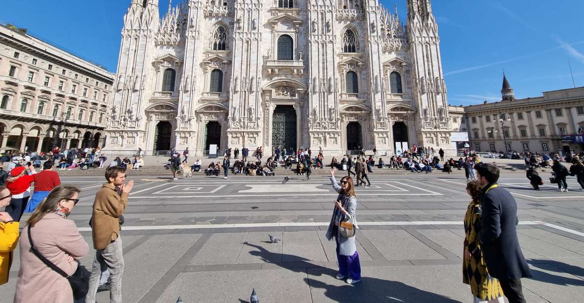Milan: Duomo Rooftop and Cathedral Guided Tour with Tickets - The Roof Walk Up Close: How the Guide Changes What You See