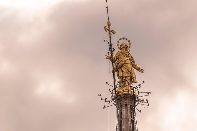 Milan Duomo Rooftop Terrace Guided Tour - Climbing Nearly 50 Steps Without Losing Your Legs