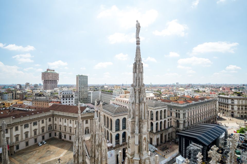 Milan: Duomo & Rooftop Tour with Optional Hop-On Hop-Off Bus - Quick Take: What This 2-Hour Tour Actually Delivers
