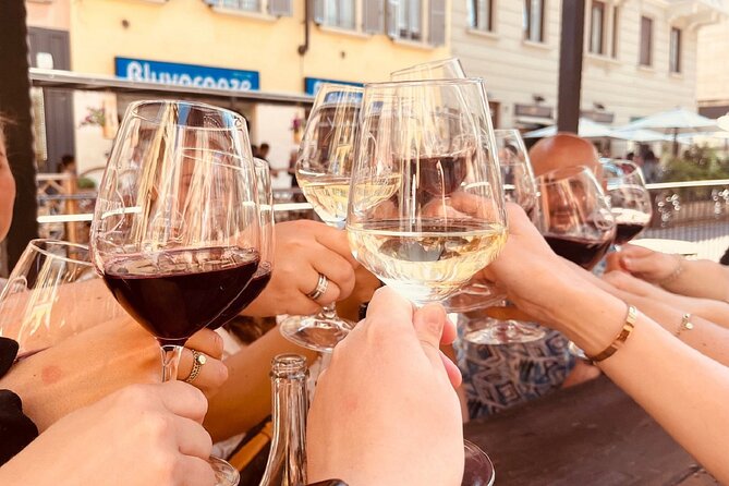 Milan Gourmet Tour: A Premium Tasting Experience by Do Eat Better - Corso Garibaldi charcuterie-and-cheese moment with regional wine
