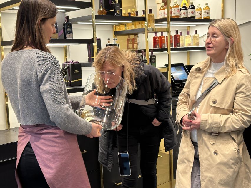 Milan: Guided Street Food Walking Tour with Food Tasting - Landmark stops that don’t feel random: Duomo, L.O.VE, and more