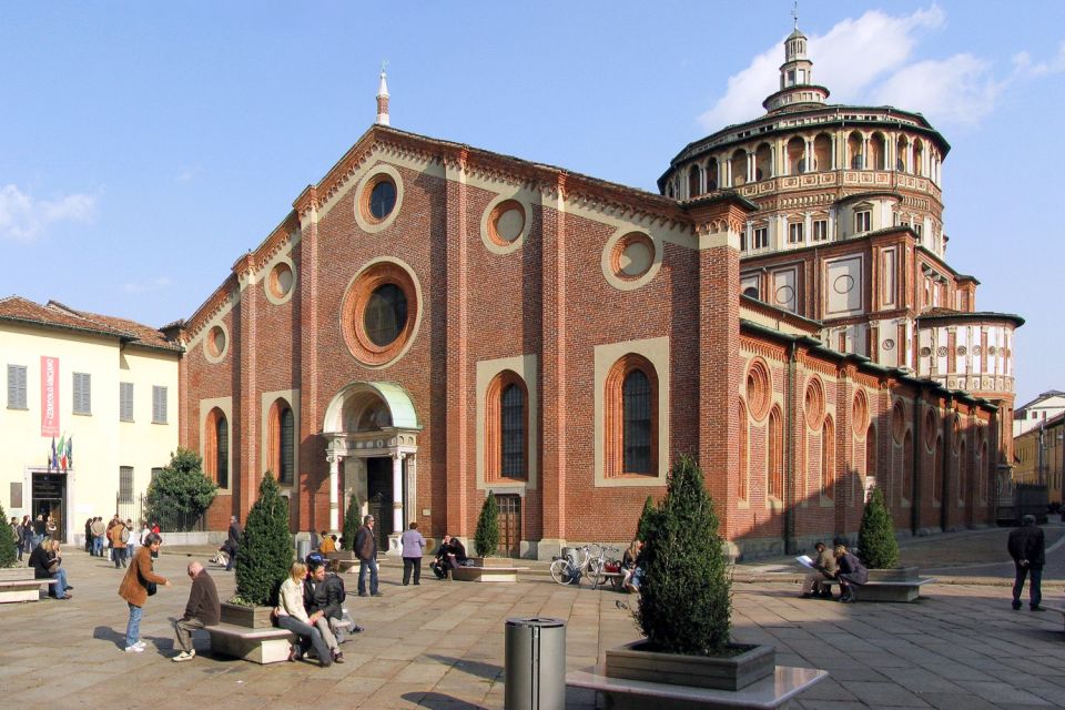 Milan: Guided Walking Tour with Duomo and the Last Supper - Fashion streets and Galleria Vittorio Emanuele: a slower Milan reset