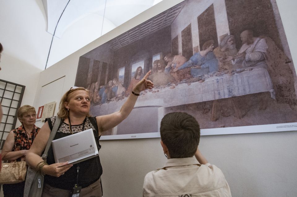 Milan: Guided Walking Tour with Last Supper Skip-the-Line - Galleria Vittorio Emanuele II: Milan’s glass-vaulted shopping room