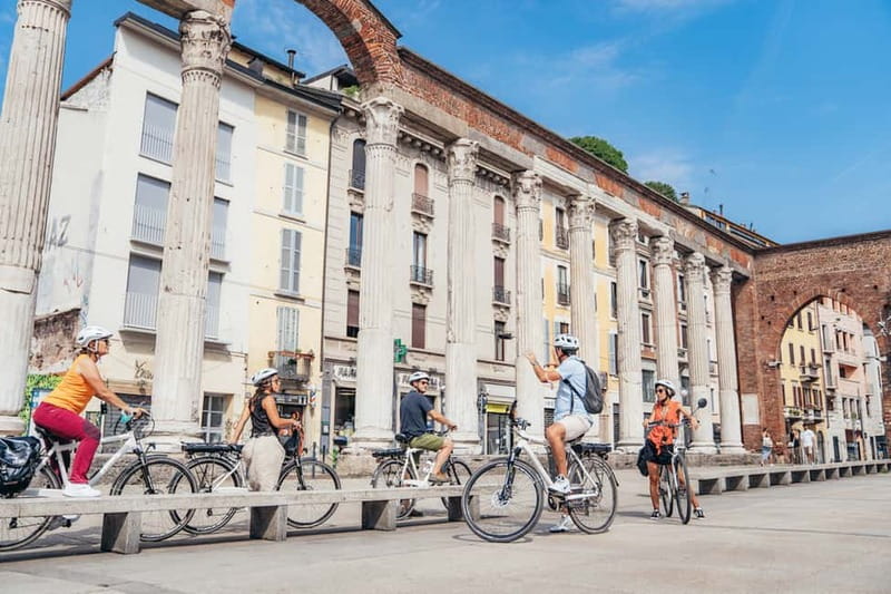 Milan: Highlights and Hidden Gems E-Bike Tour - Sempione Park and Vittorio Emanuele Gallery: green breaks and photo-friendly grandeur