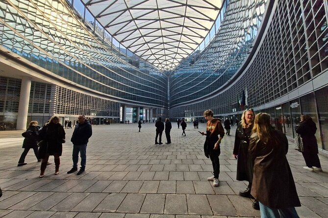 Milan Highlights And Hidden Gems Private Walking Tour - Private guide quality: why communication can make or break the value