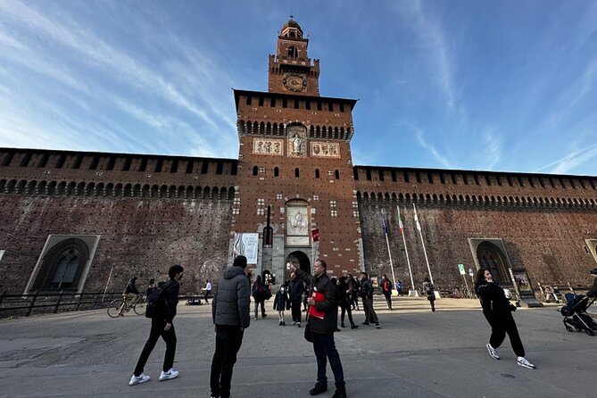 Milan Highlights: Guided Duomo, Last Supper & City Centre Tour - Castello Sforzesco park views and La Scala from the outside