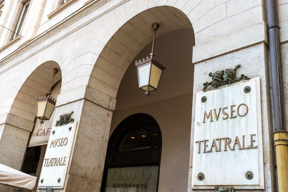 Milan: La Scala Theater & Museum Guided Experience - Group flow: small-group pacing inside a tight building