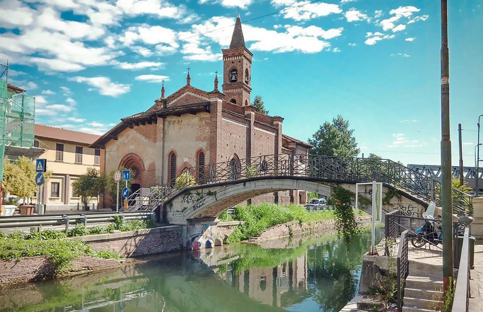Milan: Navigli Canal Boat Cruise - Navigli by electric boat: what you’re really paying for