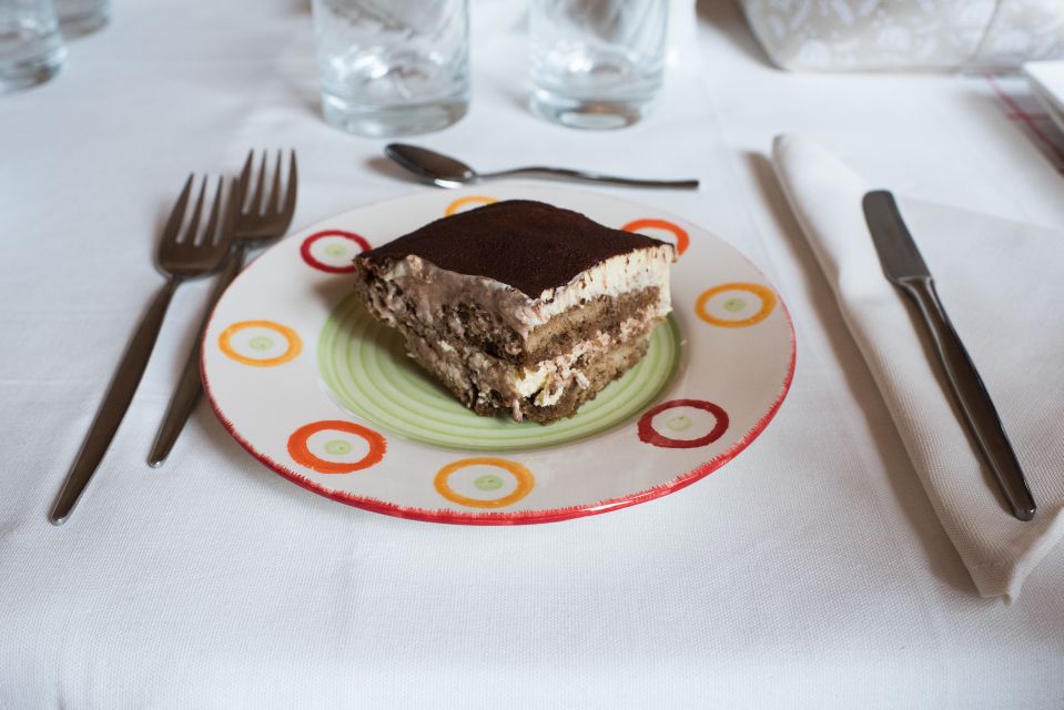 Milan: Pasta and Tiramisu Class at a Local's Home - Tiramisu for Dessert: Classic Layers and Timing