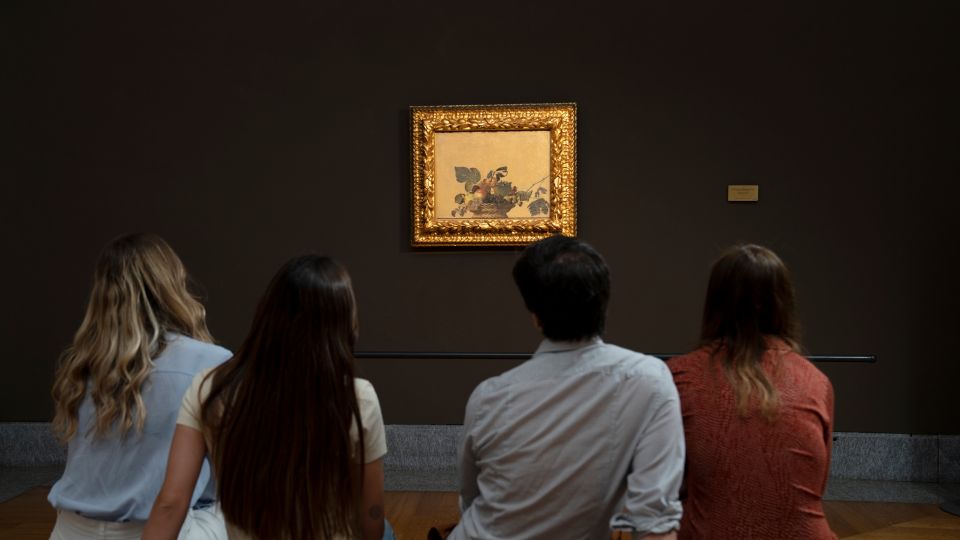 Milan: Pinacoteca Ambrosiana and San Sepolcro Crypt Ticket - Entering the Pinacoteca Ambrosiana: art you can actually slow down for