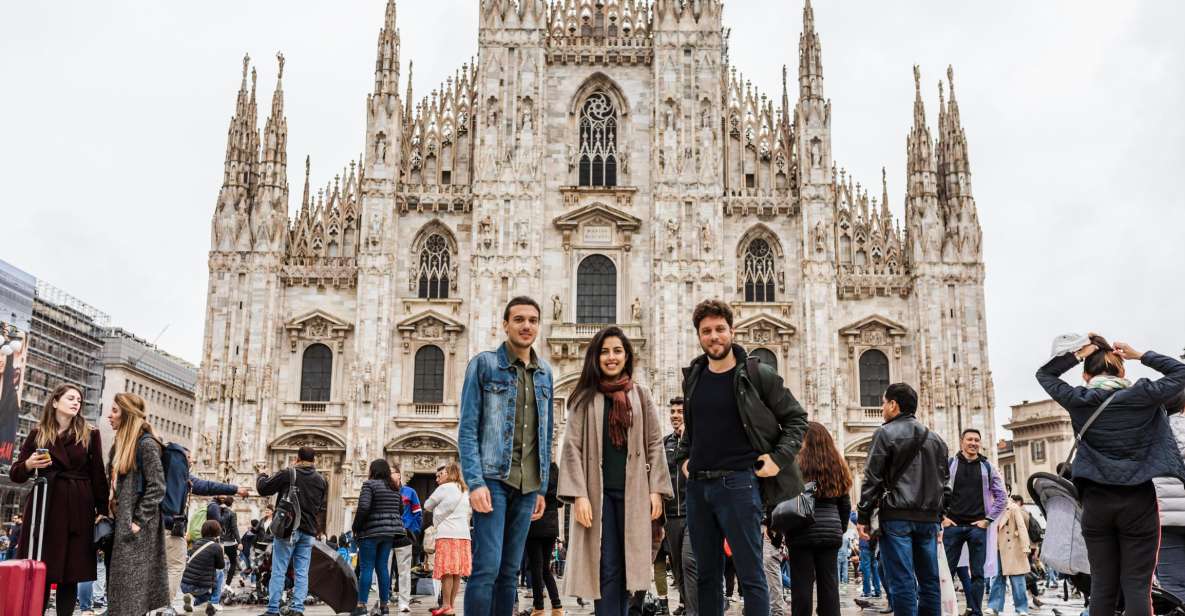 Milan: Private and Personalized Highlights Tour - Hidden courtyards and tucked-away cafés: how locals change the day