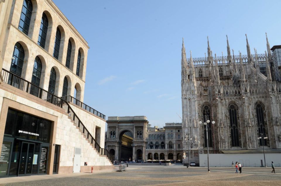 Milan: Private or Shared Essential Walking Tour - The Duomo stop: what you’ll learn before you even buy tickets