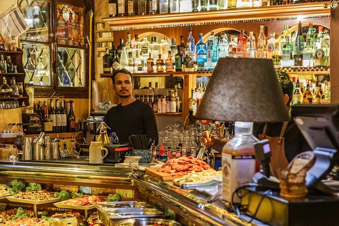 Milan Private Tour: Highlights & Hidden Gems with a Local - Naviglio Grande canal walk: cafés, shops, and detours