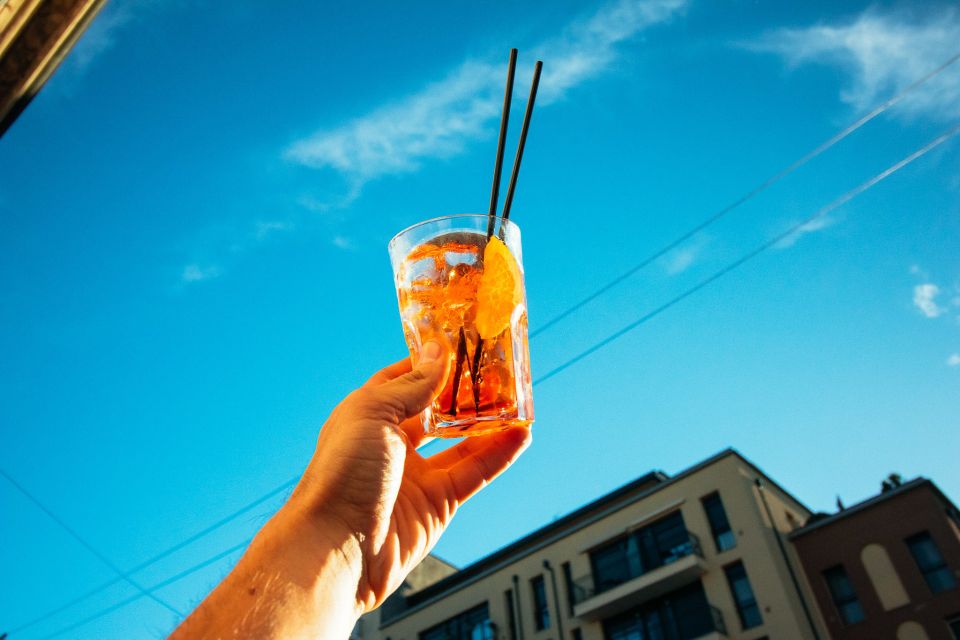 Milan: Private Tour with Drinks & Bites in Centro Storico - What makes the guides stand out: Serena, Alessandro, and the social vibe