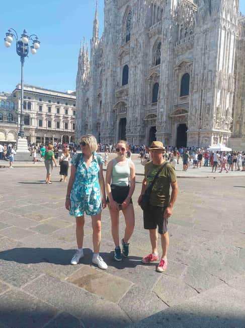 Milan: Private Welcome Tour w/ a Local - Getting around Milan during the tour: public transit, taxi, and optional private car