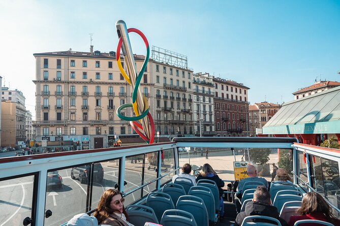 Milan: Skip-the-Line Duomo & La Scala Museum Guided Tour - Milan Open Tour Bus Upgrade: The Optional Extra