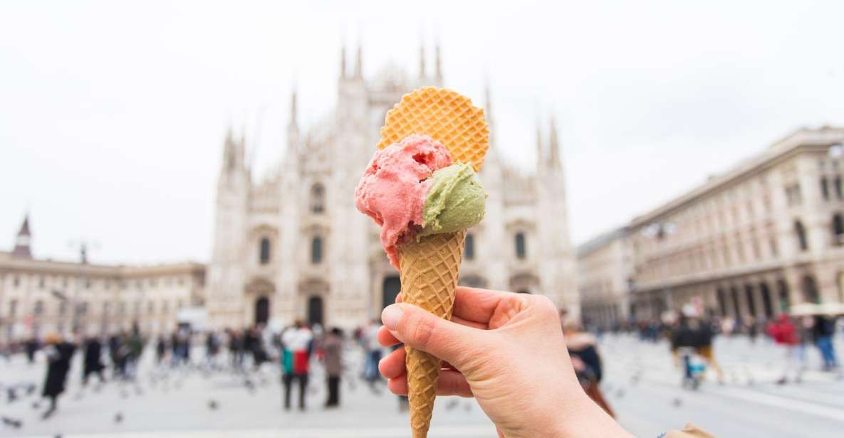 Milan Small Group: Duomo & Rooftop, Castle, Gelato Tasting - Where the tour starts in Galleria Vittorio Emanuele II