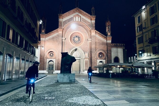 Miles and smiles /// Milan's ride - Sforzesco, Sempione Park, and the Arch of Peace viewpoint