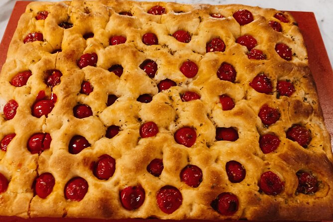 Pizza Cooking Class with Tiramisù and Wine Tasting in Milan - Wine tasting plus the meal you finish together