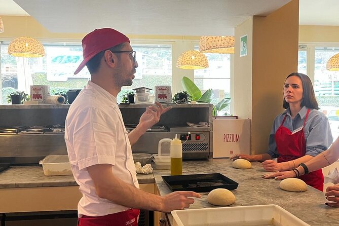 Premium Pizza Making Class at a Pizzeria in Como - Making Your Margherita: Rolling, Topping, and Custom Choices