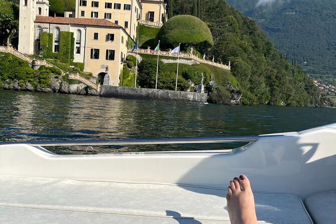 Private Boat Tour - Lake Como Bellagio - A private captain-loop from Bellagio, Menaggio, Varenna, or Tremezzо