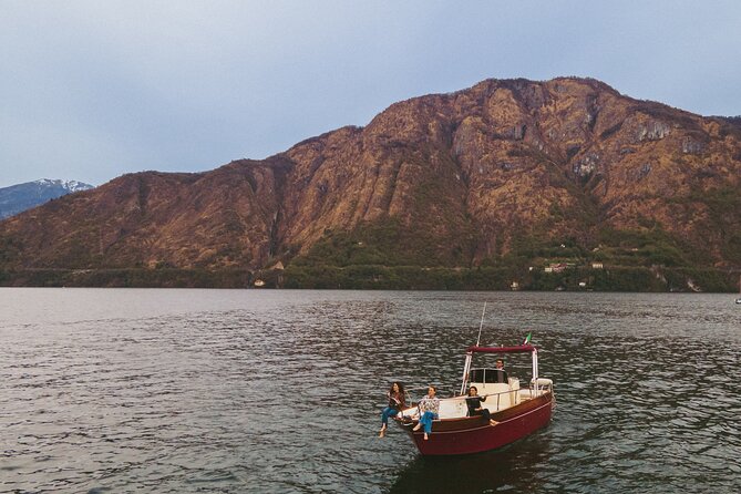 Private Boat Tour on Italian Gozzo on Lake Como - Lake Lenno’s Gulf of Venus and Villa Balbianello’s garden option