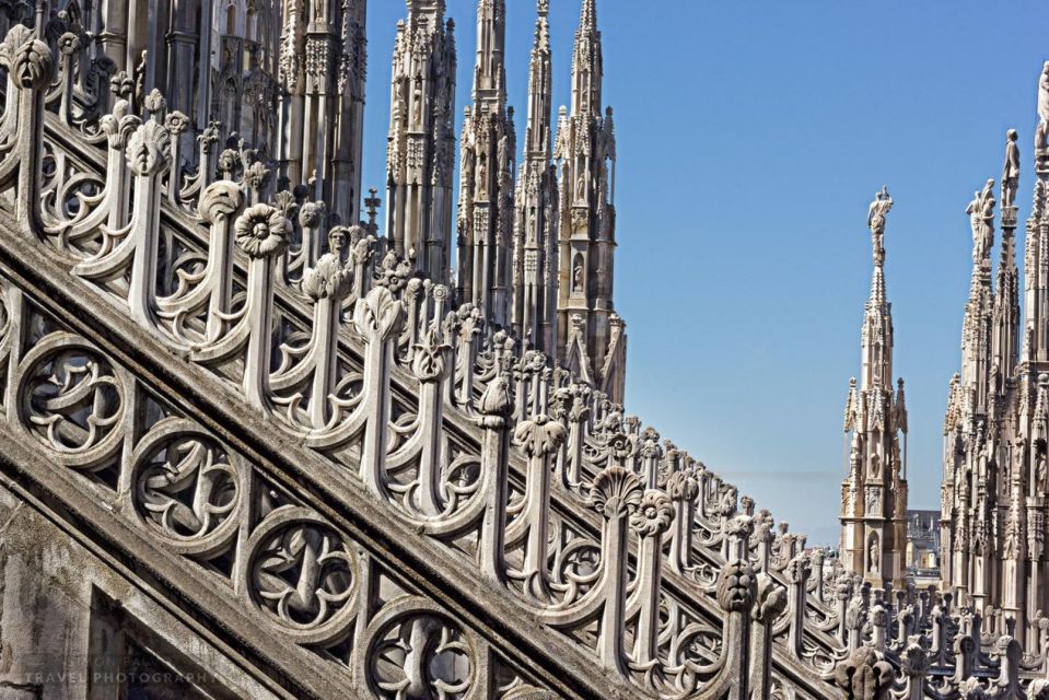 Private Highlights of Milan Bike Tour - Navigli District: a break by the canals