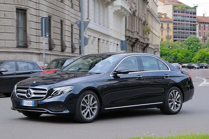 Private Luxury day Transfer from Linate Airport to Milan - Linate to Milan with less chaos at arrival