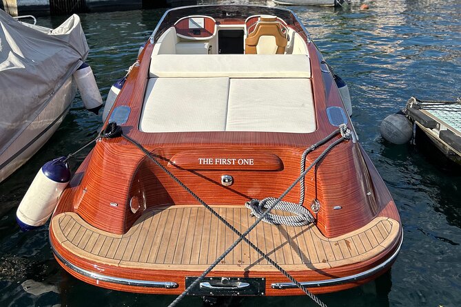 Private wooden boat tour on Lake Como - Lenno’s Villa world: Balbianello and its movie links