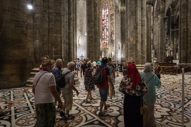 Skip the Line: Milan Duomo Tour - Headsets, small groups, and staying on time for 75 minutes